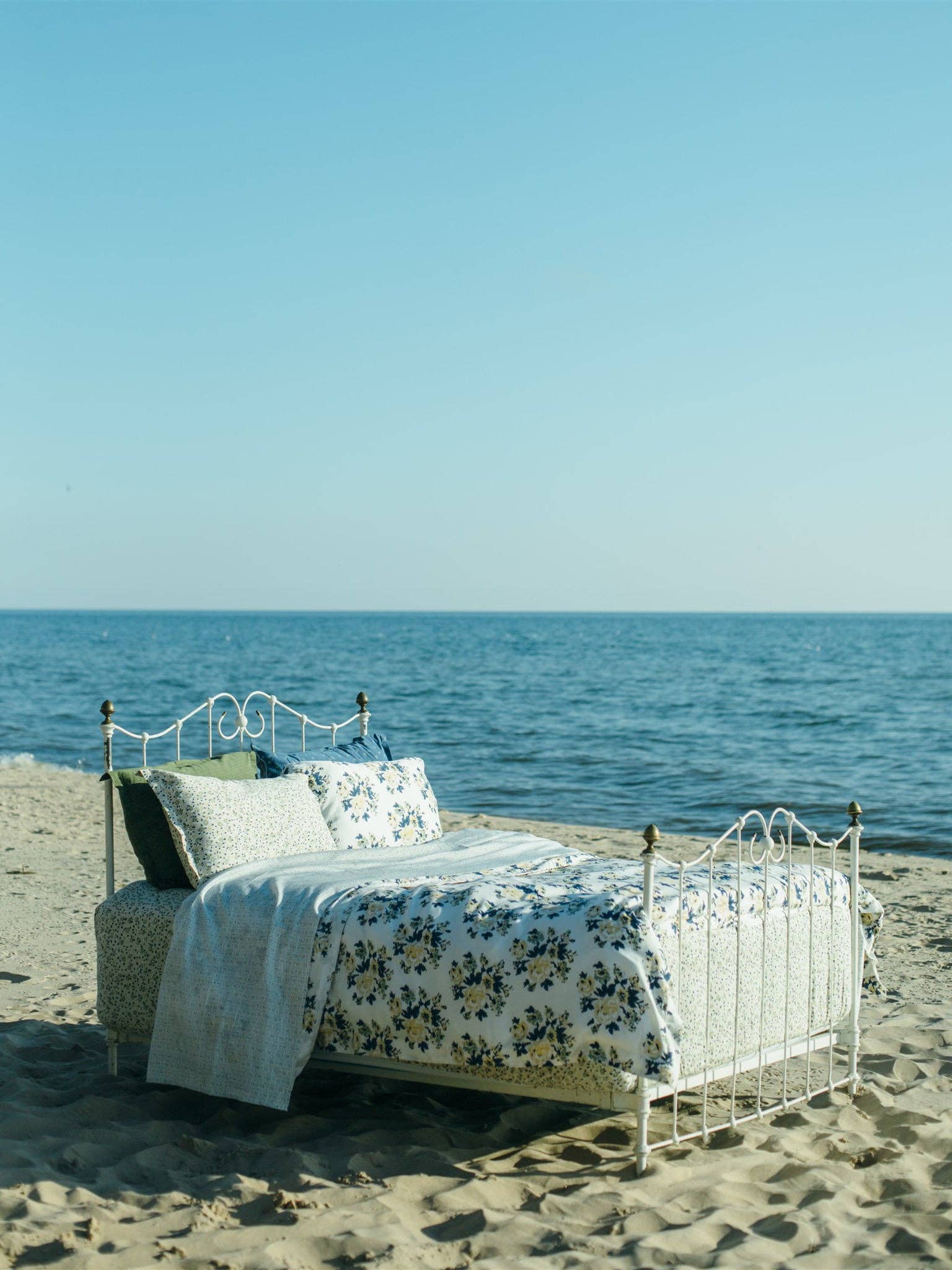 Bliss and Mischief - Wholesale Duvet Cover - Duvet Cover in Rose Blossom Hillside1