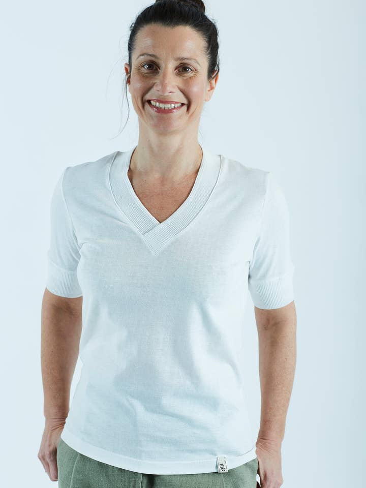 t-shirt TRUDI weiß for wholesale by Grenzgang - slow womens fashion made in the Alps