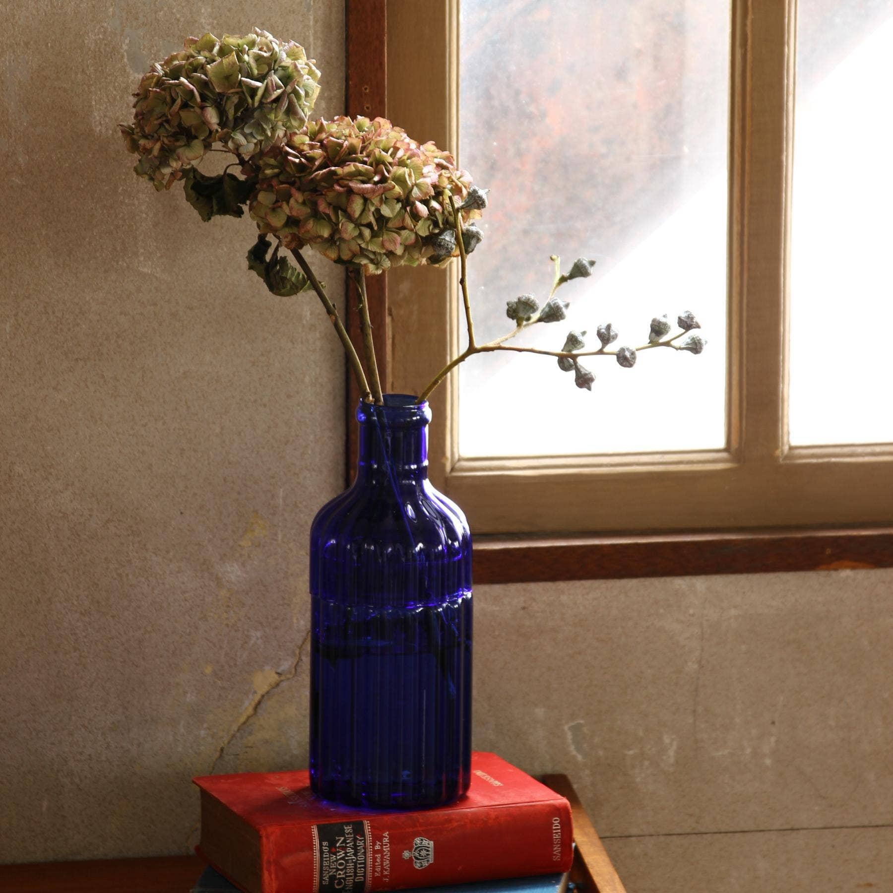 Time Concept - Wholesale Vase - Metropolitan Elegance Ribbed Glass Flower Vase24