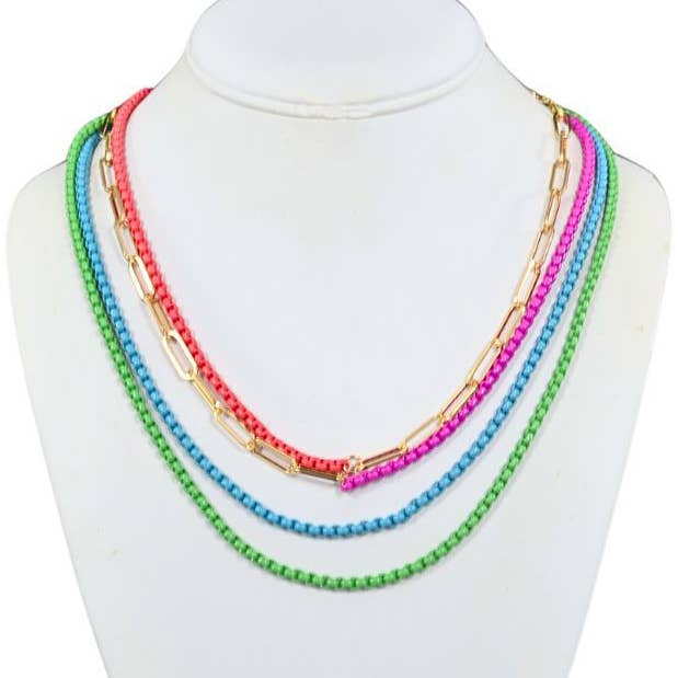 COLLIER CHAÎNE MULTICOUCHE COLORÉE ET CHAÎNE EN OR pour la vente par Coronet Jewelry & Accessories