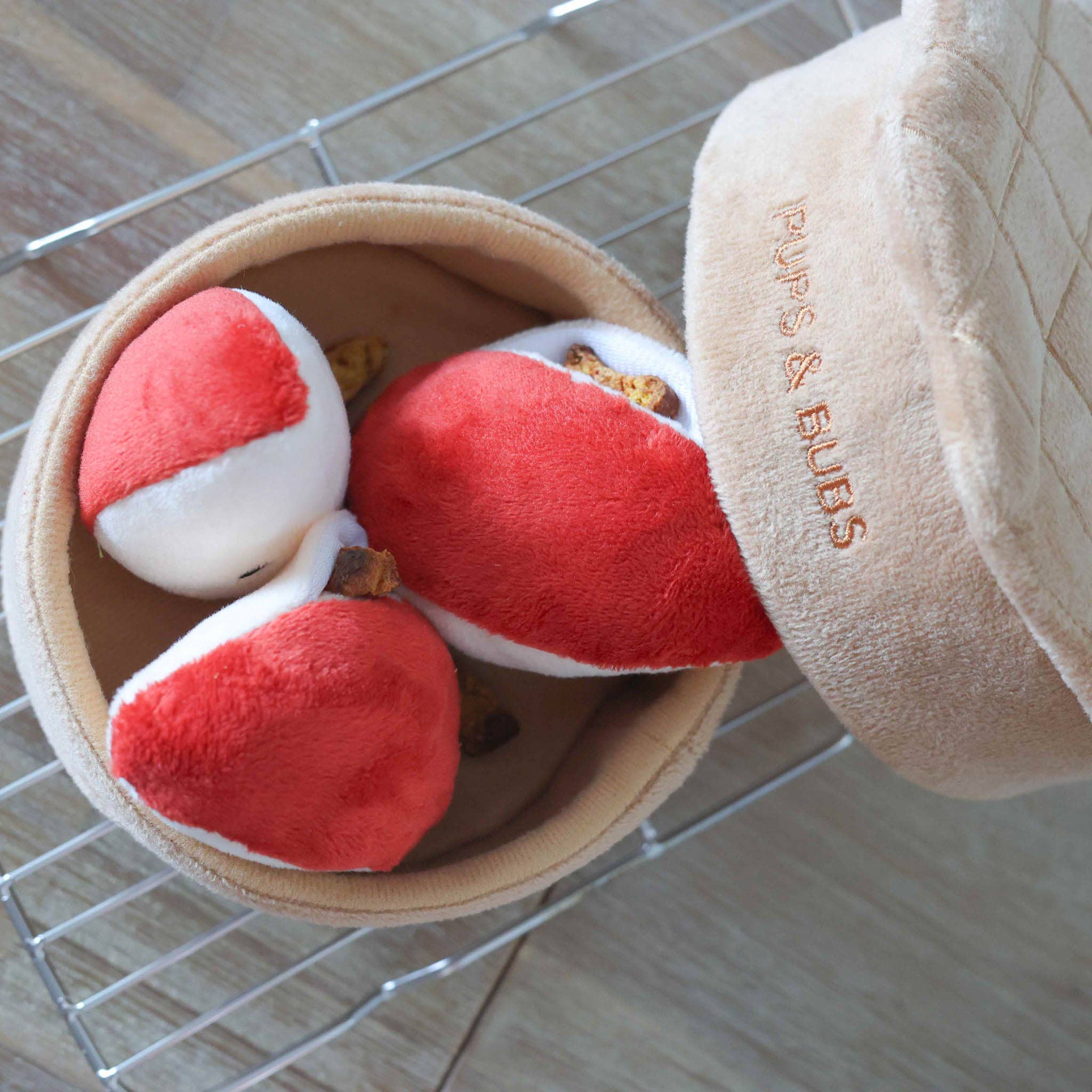 Pups & Bubs - Wholesale Pet Plush Toy - Dog - Apple Pie Nosework Toy1