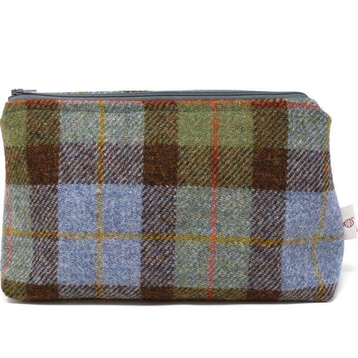 Studio Sunart – wholesale Toiletry bag – women's – Harris Tweed Wash Bag