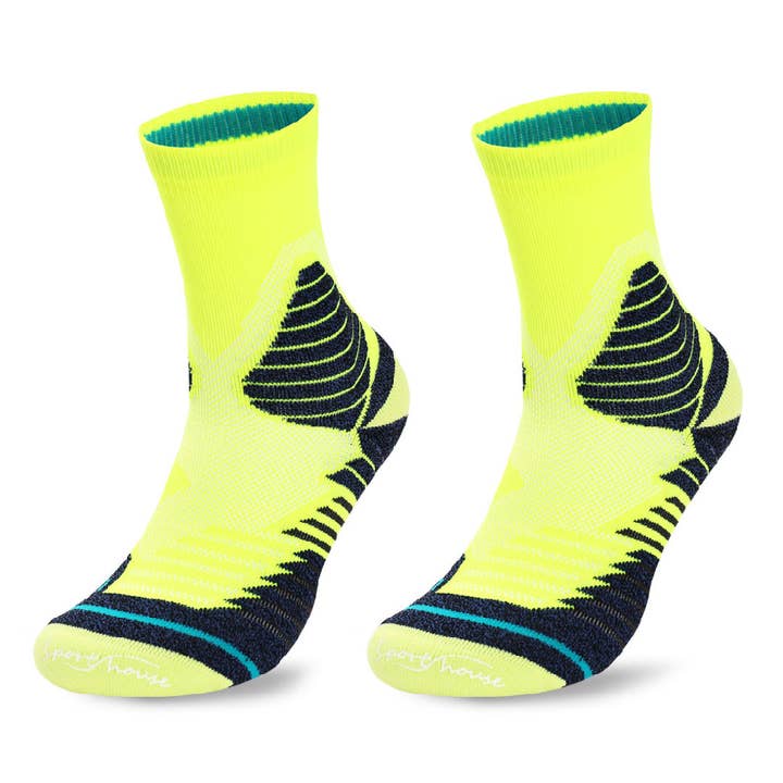 Kurze Baumwoll-Sportsocken, Herrengröße 39-45 für den Großhandel von KYLIE CRAZY