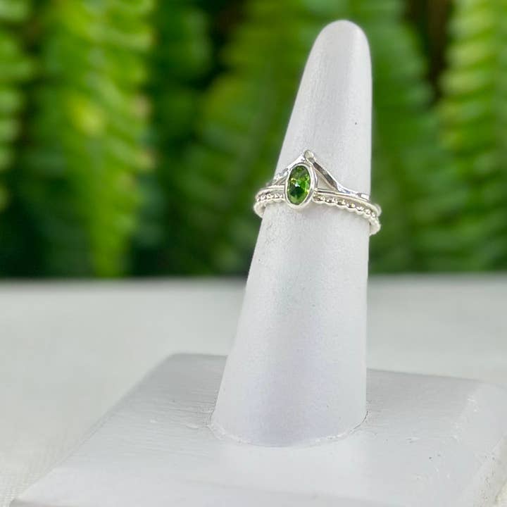 Grön turmalin & silver stapelringset för wholesale av Zaffera Studios