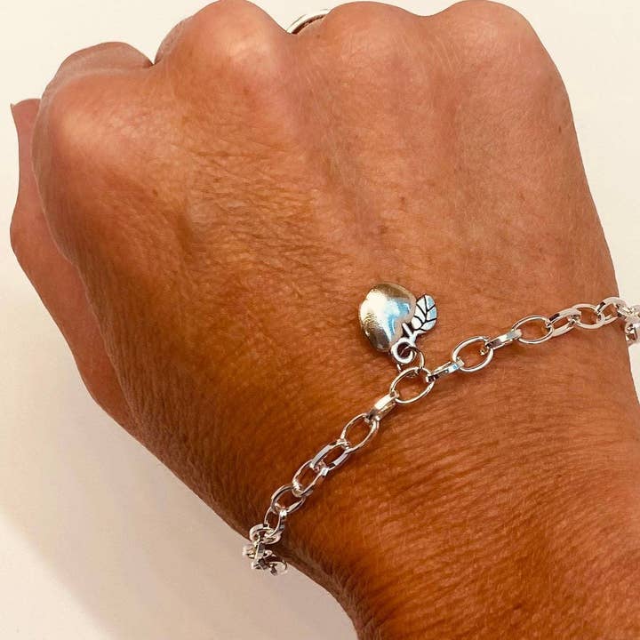 Little Happies Co - Wholesale Charm/Dangle Bracelet - Teacher bracelet, Apple bracelet, Teacher gifts, Best teacher gifts, Apple charm bracelet, Christmas gift for teachers, Teacher birthday