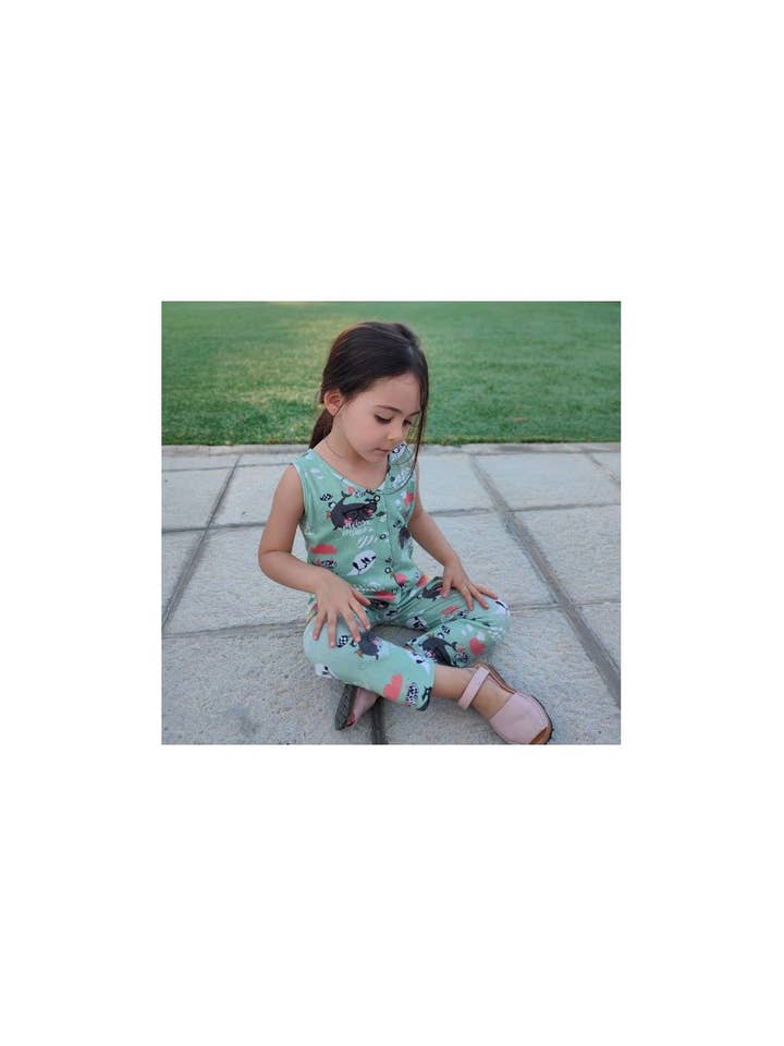 Tuta Nosy Whale per la vendita all'ingrosso da parte di Milena & Milenka