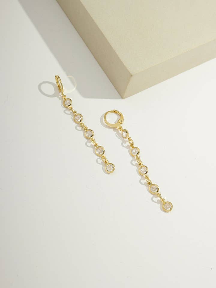 Bijoux Demi-Fins Zircon Goutte | Boucles d'Oreilles | Prêt à Expédier pour la vente par Bossaglam Jewelry