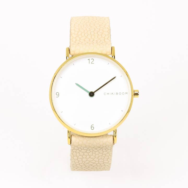 Uhr in Sandbeige/Weiß und Gold für den Großhandel von Chikiboom