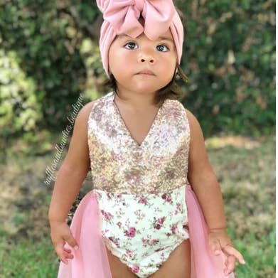 Kryssi Kouture Alexandra Tutu Strampler im Vintage-Look, Rosa für den Großhandel von Rufflеѕ & Bоwtіеѕ - Affordable Boys & Girls Clothing