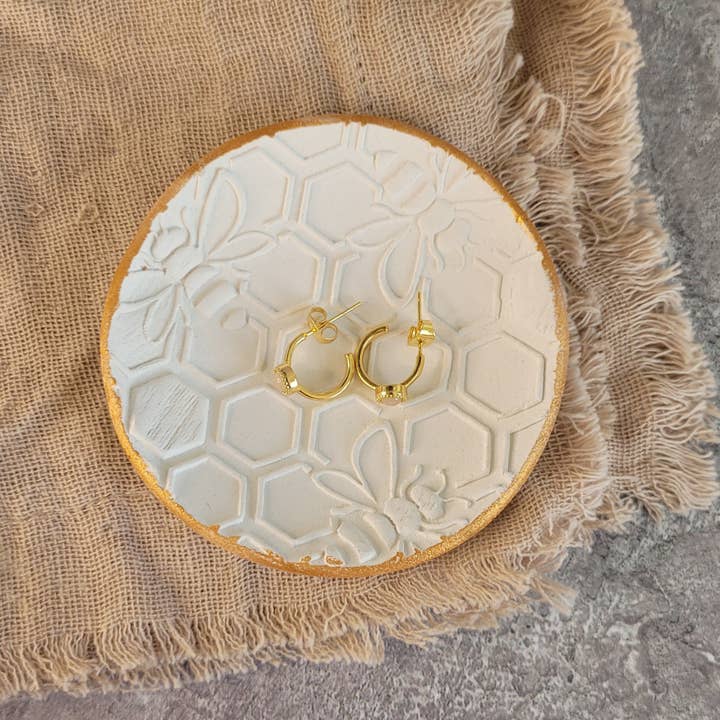 Plato Decorativo Abeja de Miel con Borde Dorado para venta al por mayor de Cornucopia Creative Studio