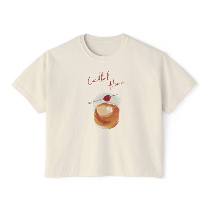 COCKTAIL HOUR OLD FASHIONED-Damers Boxy Tee för wholesale av Rebecca Illustrated