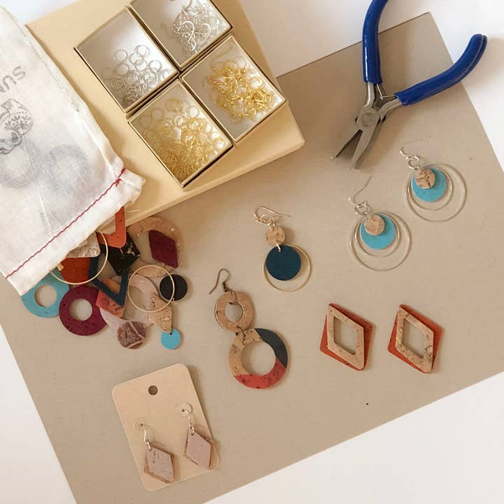 Eco-friendly DIY Jewelry Kit 34 pieces for wholesale by Sumsaara