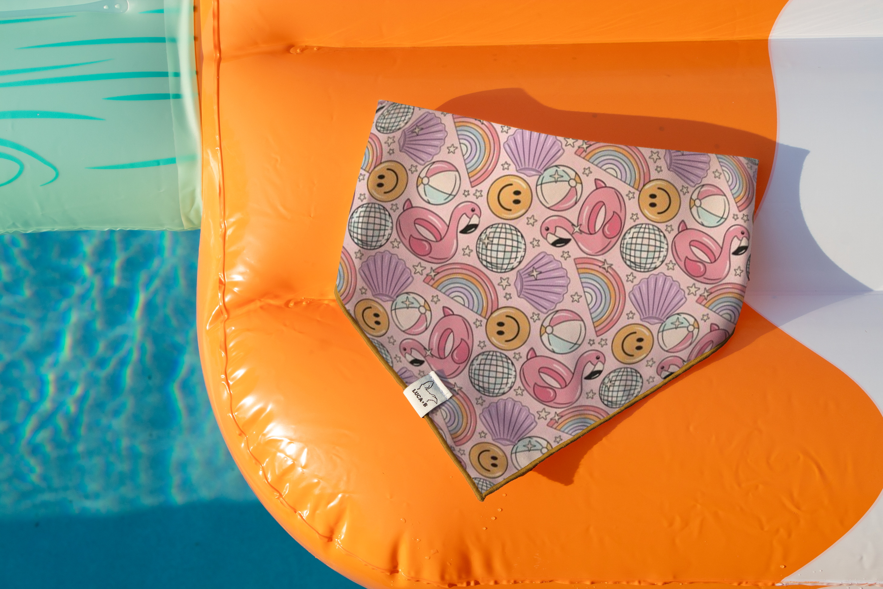 Luca and B – wholesale Bandana - Hund – Pool Day Bandana0