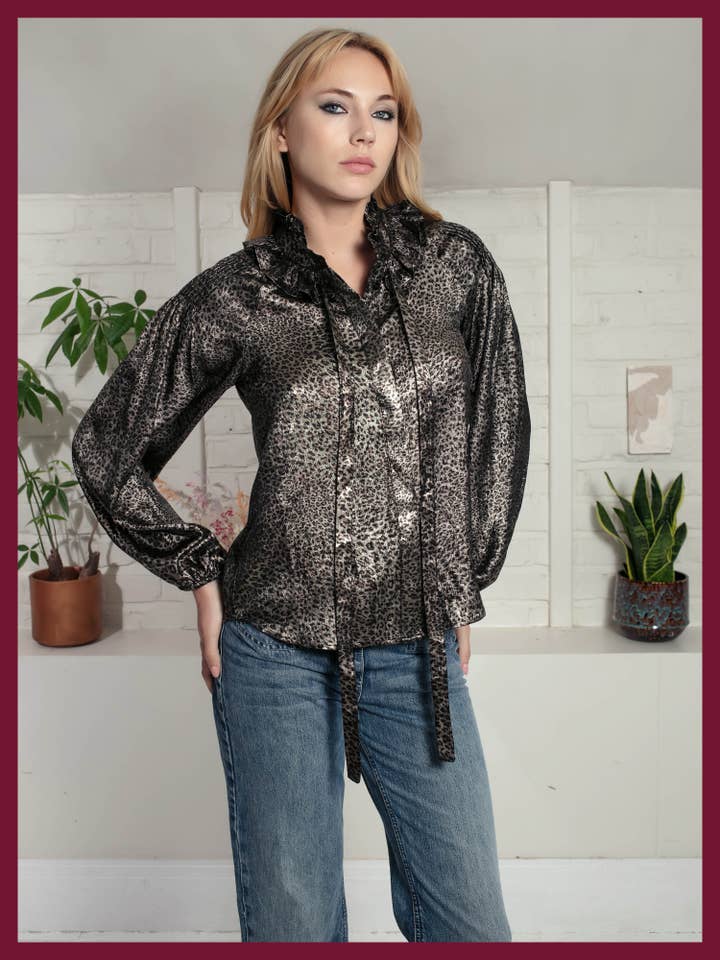 Lydia Lame Blouse In Gouden Luipaard voor wholesale door NOOKI DESIGN LTD