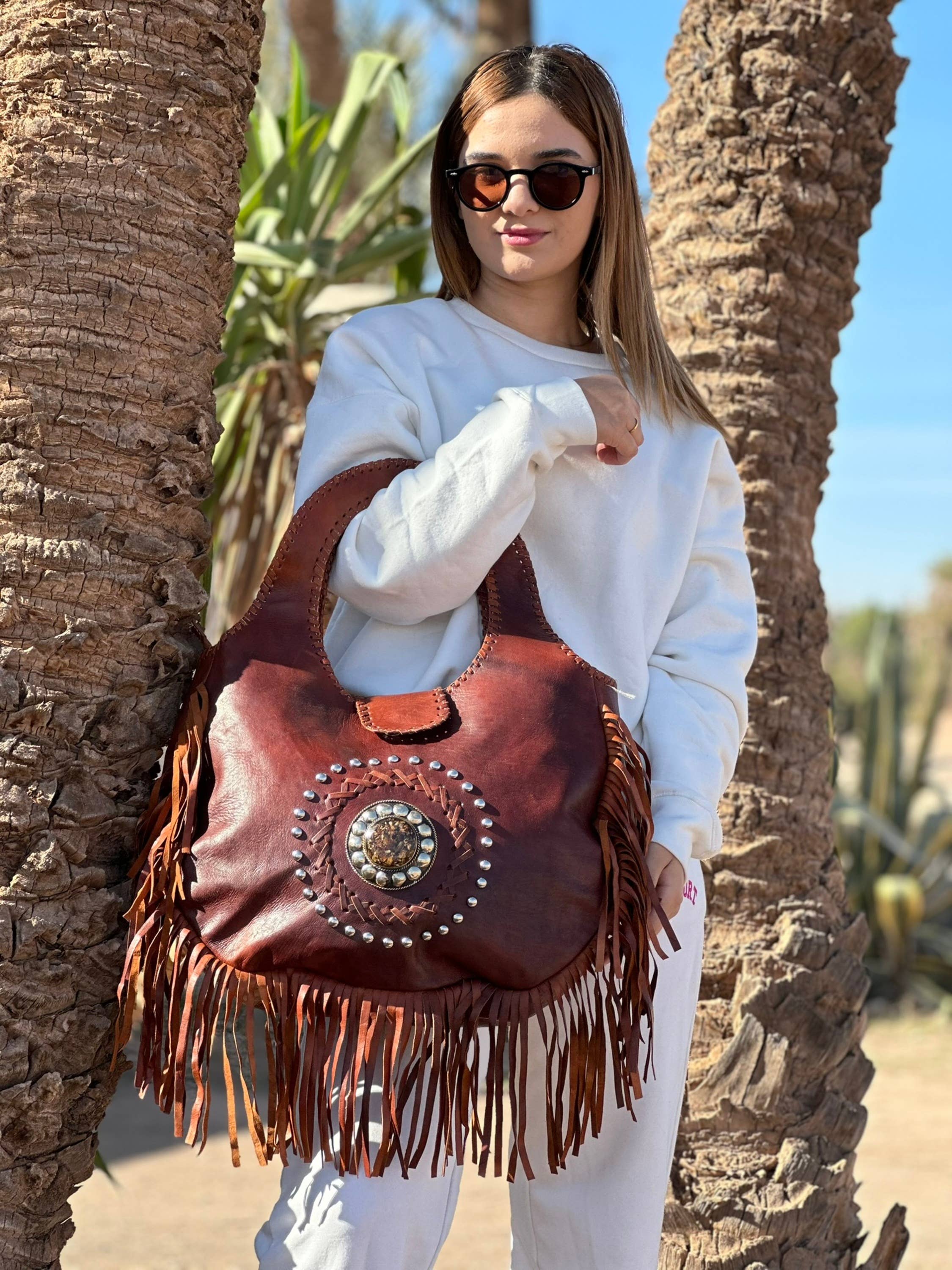 Berberwoolrug – wholesale Shoulder bag – women's – Handmade Soft Leather Gypsy Bag | Bohemian Fringe purse 6