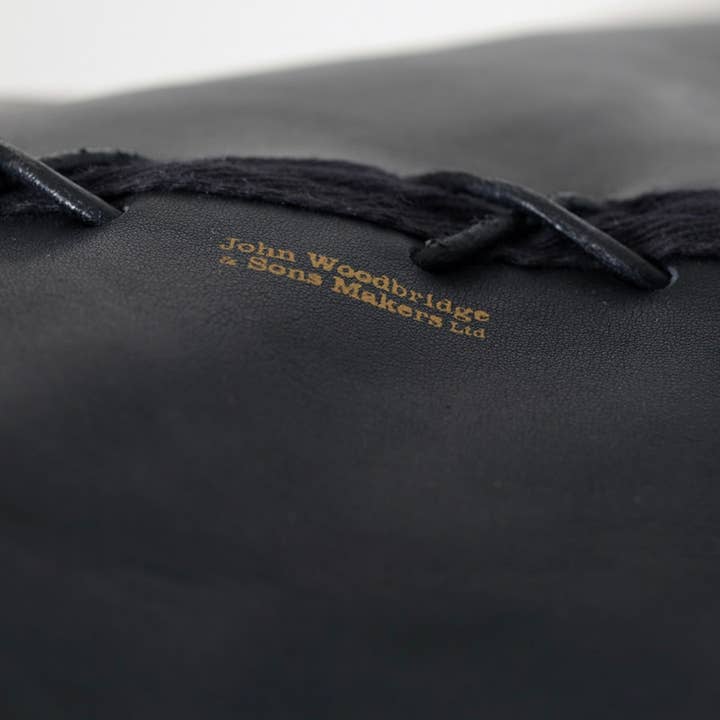 John Woodbridge Makers - Wholesale Sporting accessories - VINTAGE LEATHER PUNCHING BAG 192014