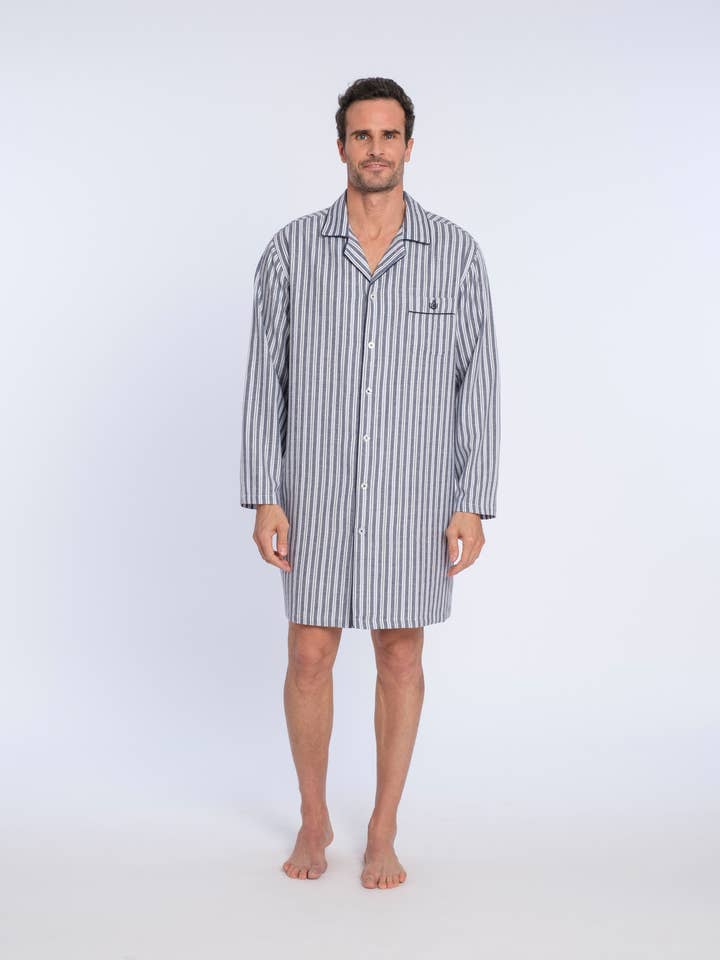 Randig kalvkött nattlinne för wholesale av Guasch