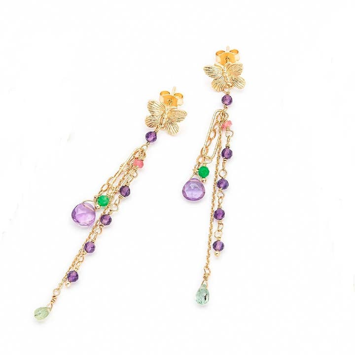 Boucles d'oreilles pendantes avec cascade de pierres naturelles et papillon sur le lobe I Ailes pour voler pour la vente par ISHWARA JEWELS