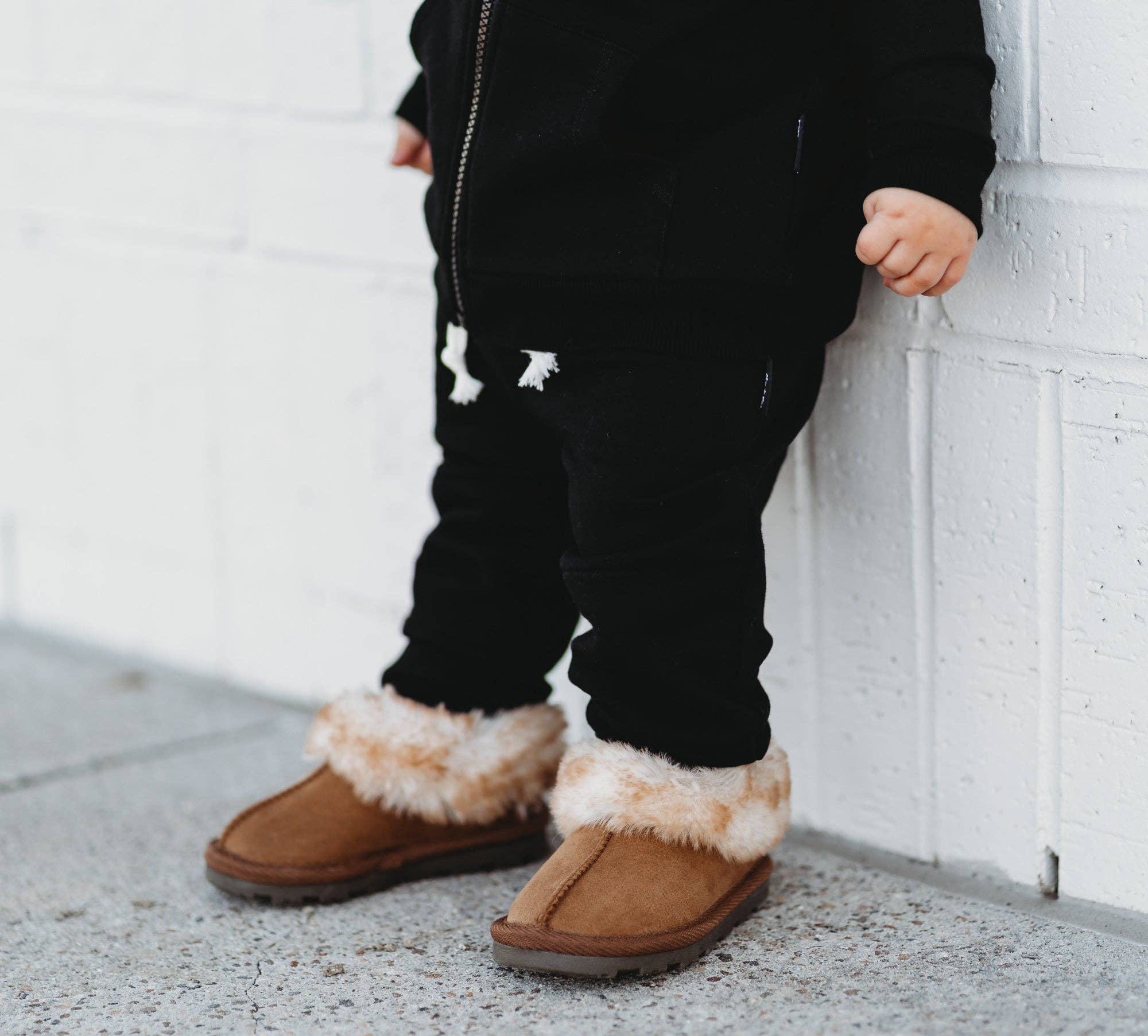 millie + roo LLC - Wholesale Lounge Sweatpants/Joggers - Kids - JOGGERS- Black Bamboo French Terry5