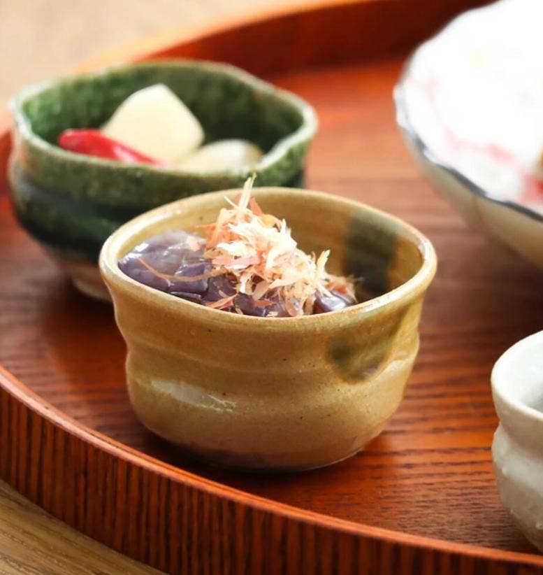 「FUNJI」In Japan – Großhandel Tee-/Kaffeetasse – Handgefertigtes Mino-Keramik Sake-Becher-Set in Holzkiste2