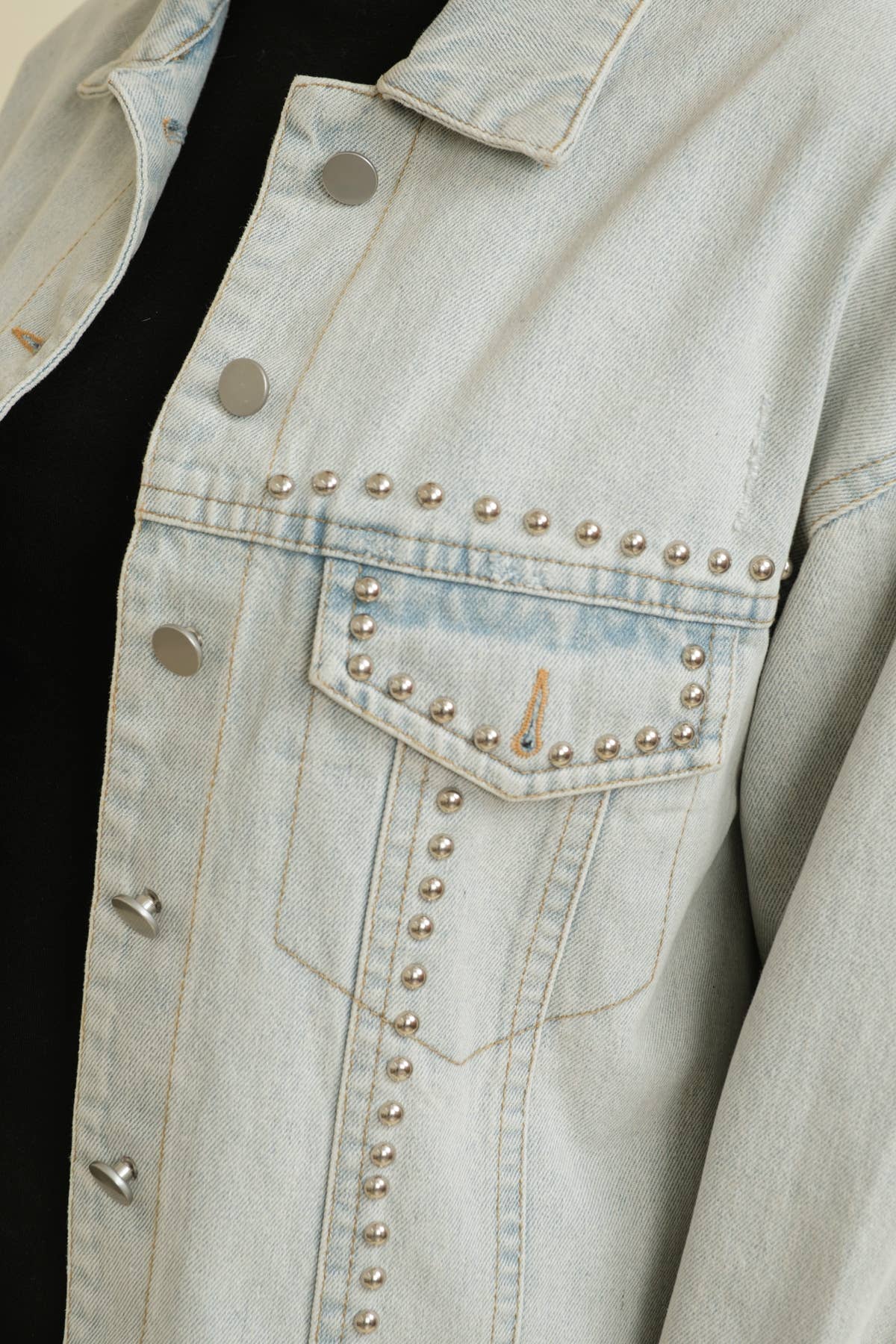 CJ14361J - STUDDED DENIM JACKET for wholesale on Faire2