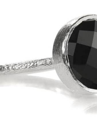 Capri Medium stapelbarer Kreisring Schwarzer Onyx für den Großhandel von Sikara & Co.