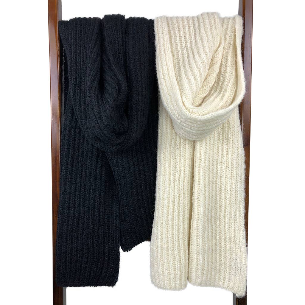 SLATE + SALT - Wholesale Scarf - Women's - Chunky Snow Knit Alpaca Scarf2