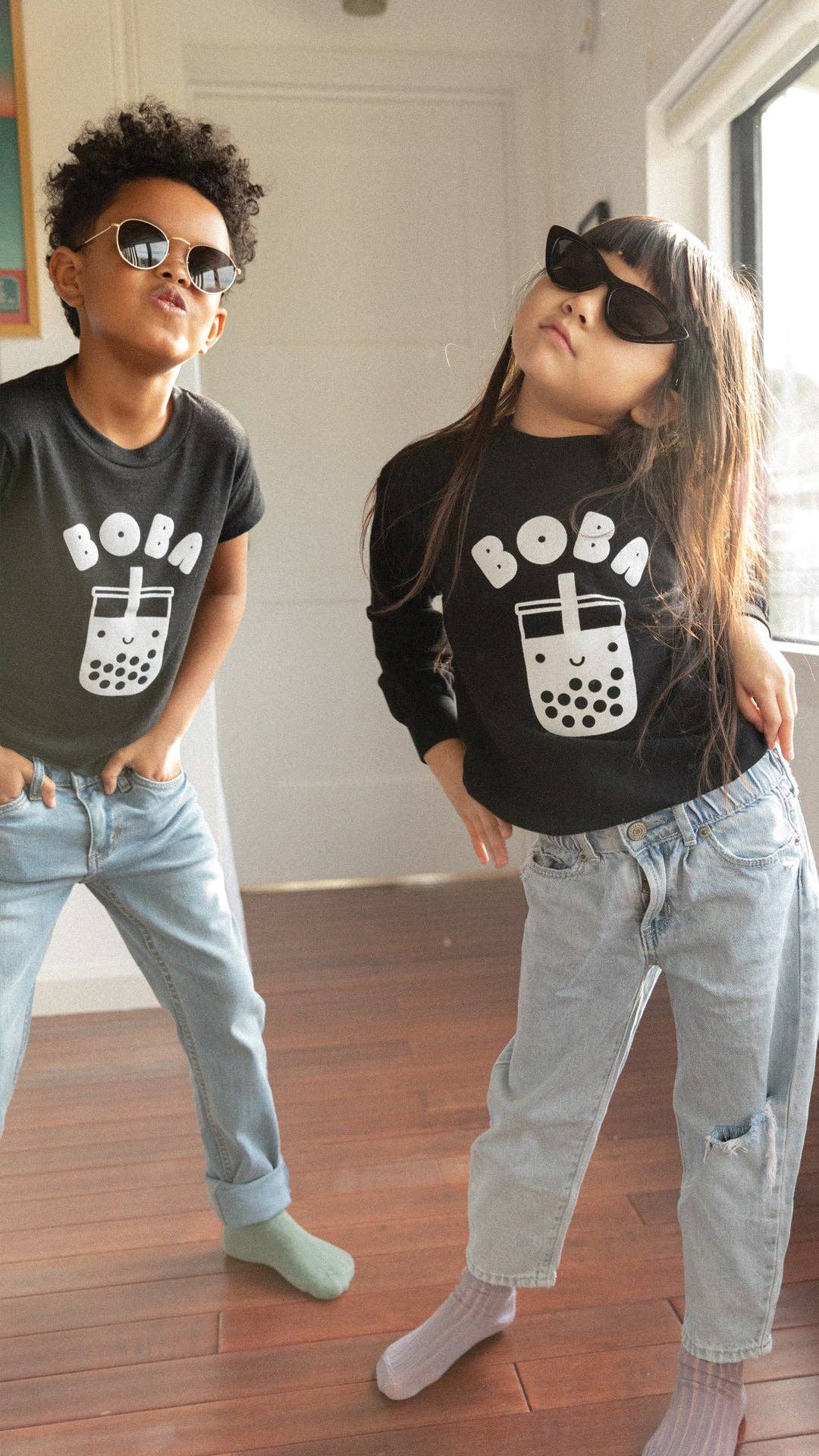 Mochi Kids – Engroshandel T-shirt med serigrafitryk – til børn – Kawaii Boba grafisk T-shirt til børn2