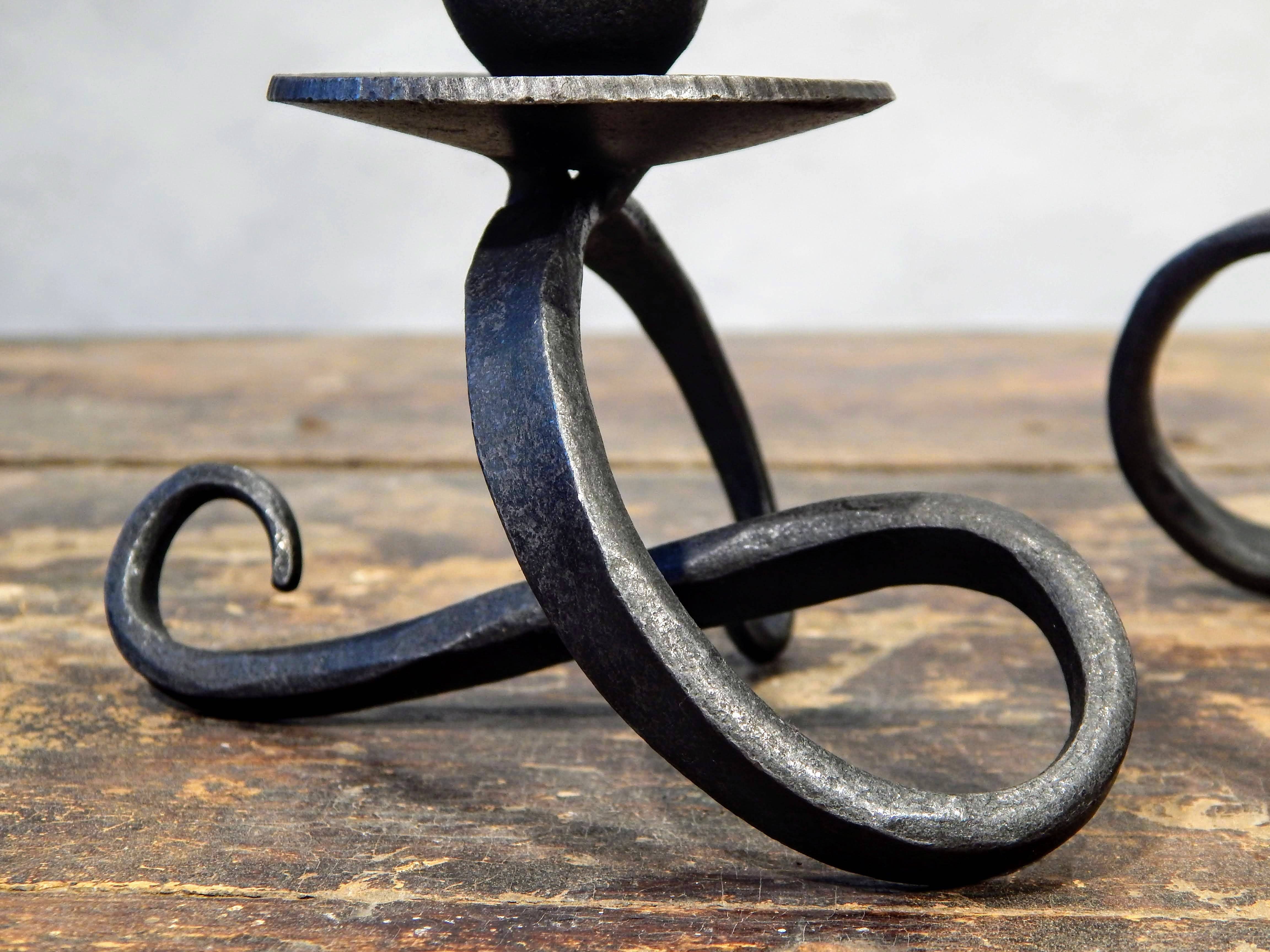 Blackthorne Forge – Engroshandel Lyseholder – Skulpturel lysestage1