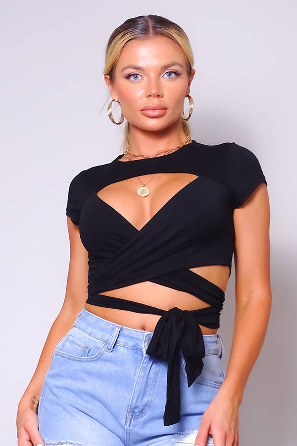 CEFIAN FASHION – Großhandel Strickoberteil – Damen – KREUZEN SIE MICH ÜBER CUTOUT CROSSOVER CROP TOP12