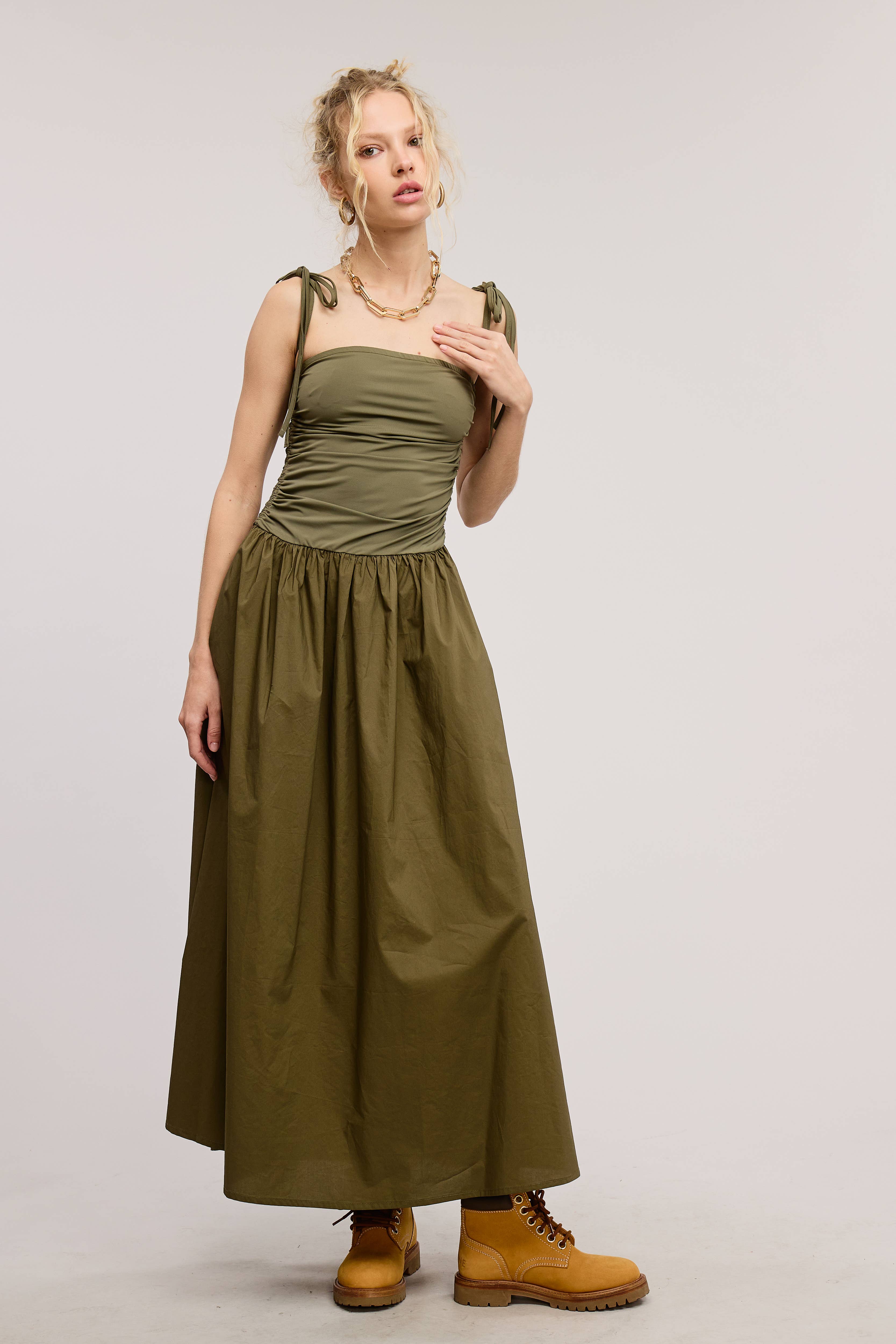 Mimosa - Vente Robe – femme - Robe midi évasée à corsage froncé avec bretelles en ruban14