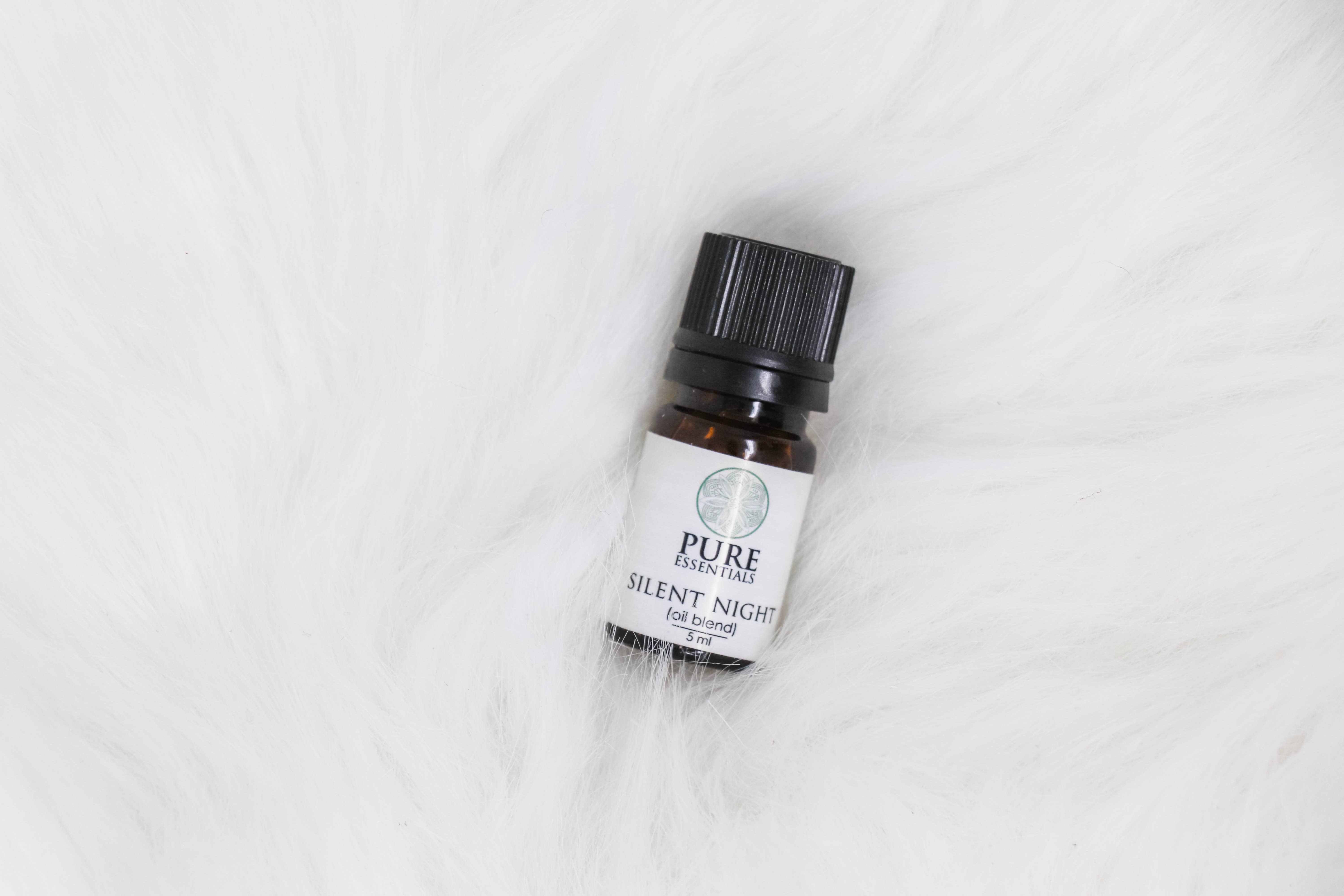 Pure Essentials Inc. - Wholesale Essential Oil - Silent Night Oil Blend0
