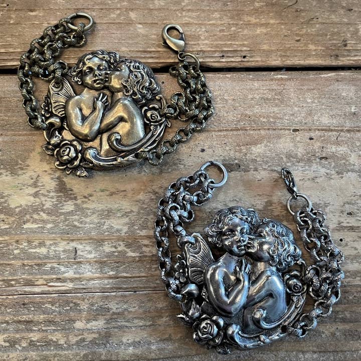 Lorraine Frances Jewelry - Venta al por mayor Pulseras de abalorios/colgantes - Pulsera de querubines besos victorianos
