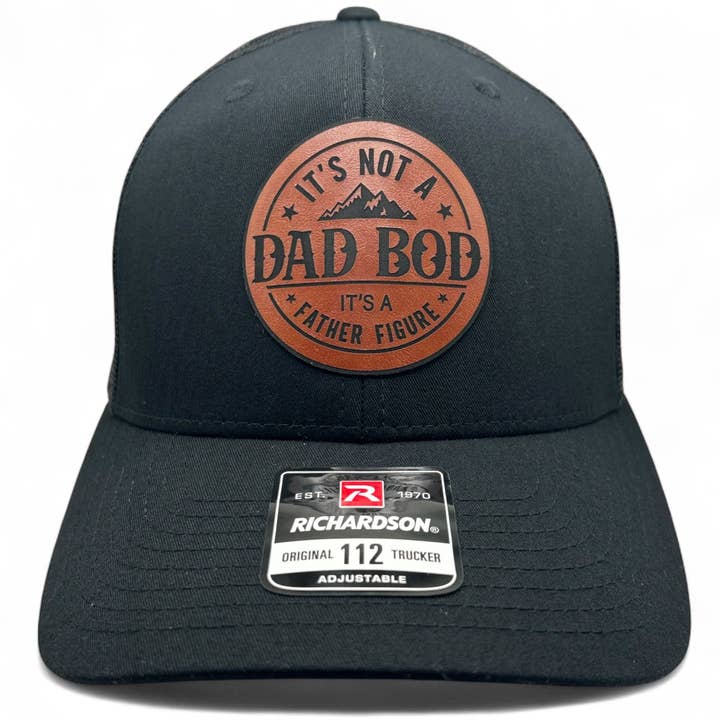 Det är ingen pappa-kropp, det är en fadersfigur - Richardson 112 Trucker-keps - Flera färger för wholesale av Brave Mind Hat Co