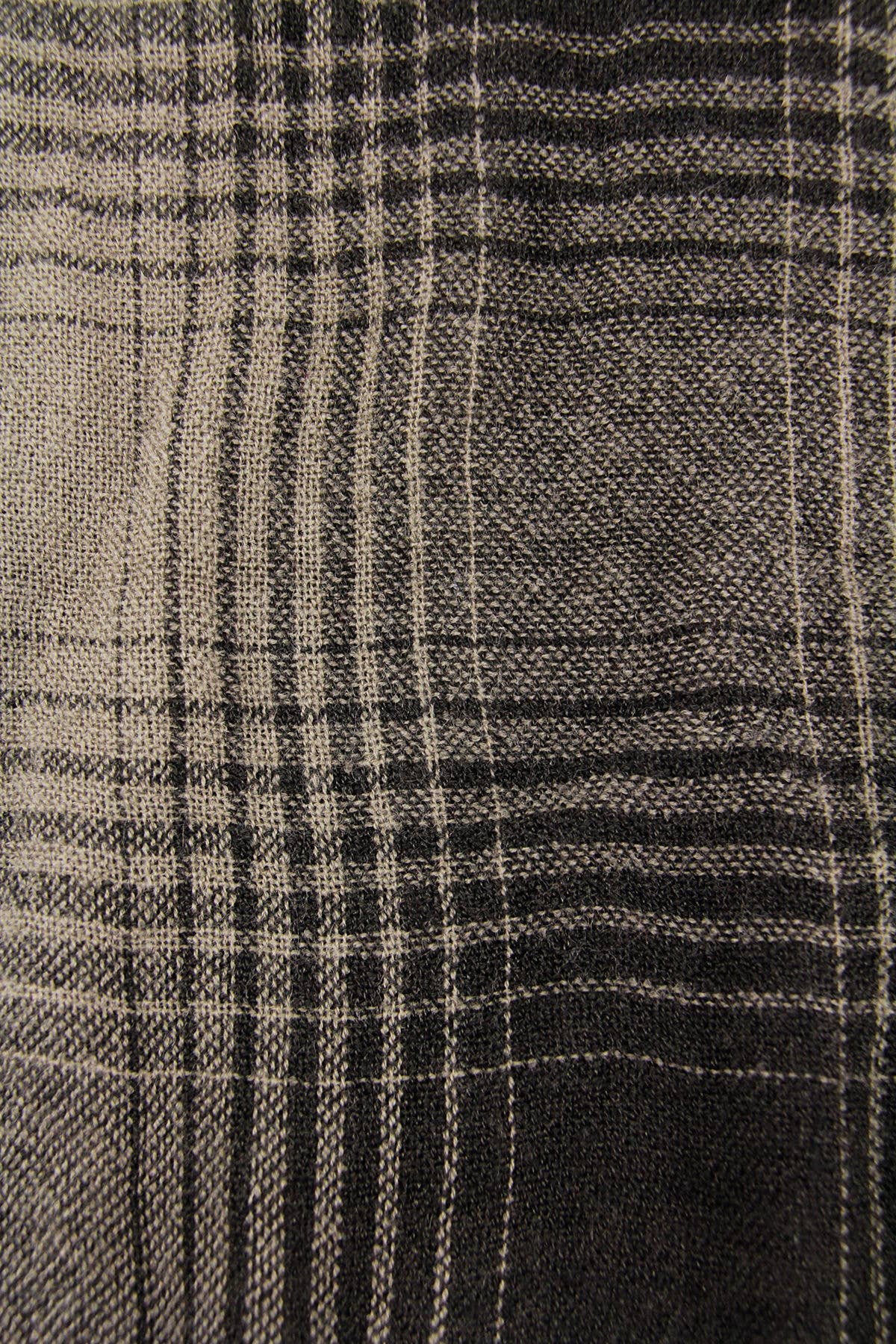 Veroma Gifts - Wholesale Scarf - Women's - Two Toned Faded Plaid Scarf6