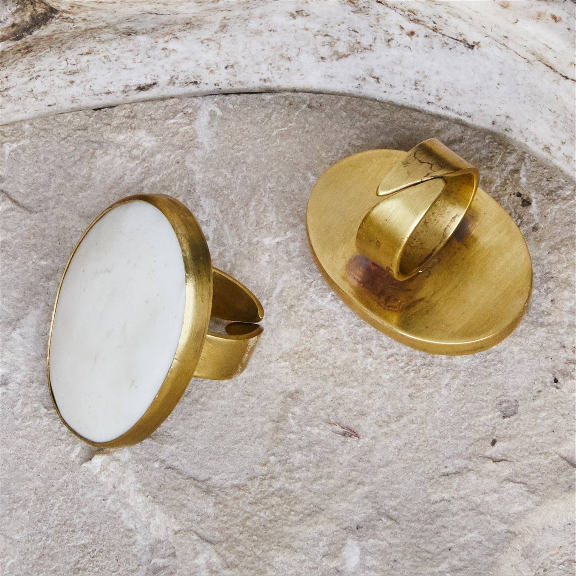 HomArt - Wholesale Cocktail/Statement Ring - Bezel Set Ring, Brass - Bone1