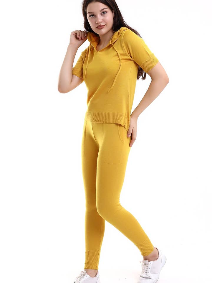 TRAJE DE PUNTO, PANTALONES, SUÉTER para venta al por mayor de Cloth Cube