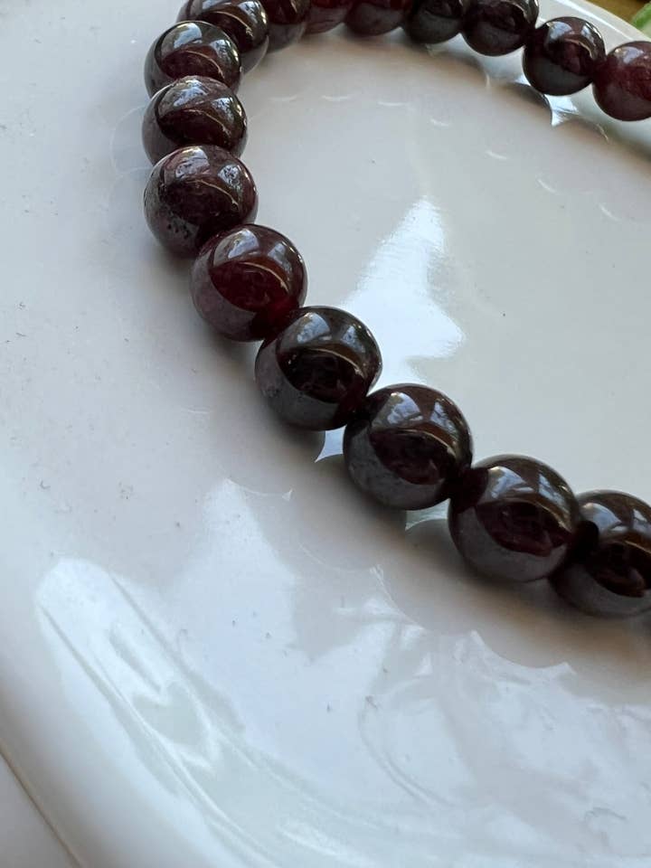 Garnet armbånd for engroshandel hos Brooklyn Belle Designs