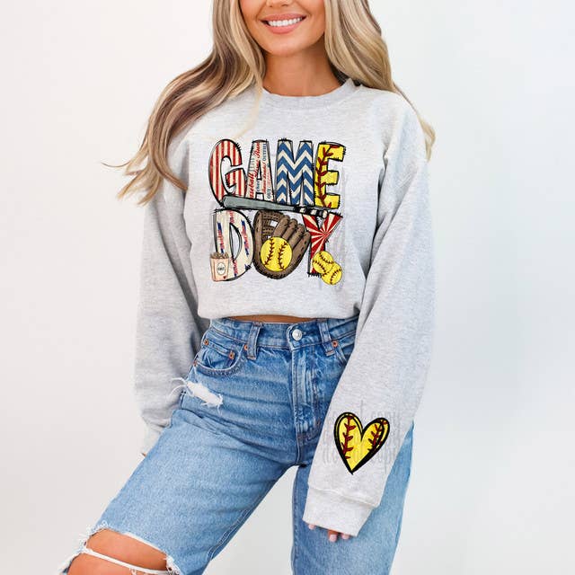 Chandail à col rond Softball Game Day SET pour la vente par Trendy Tee Co.