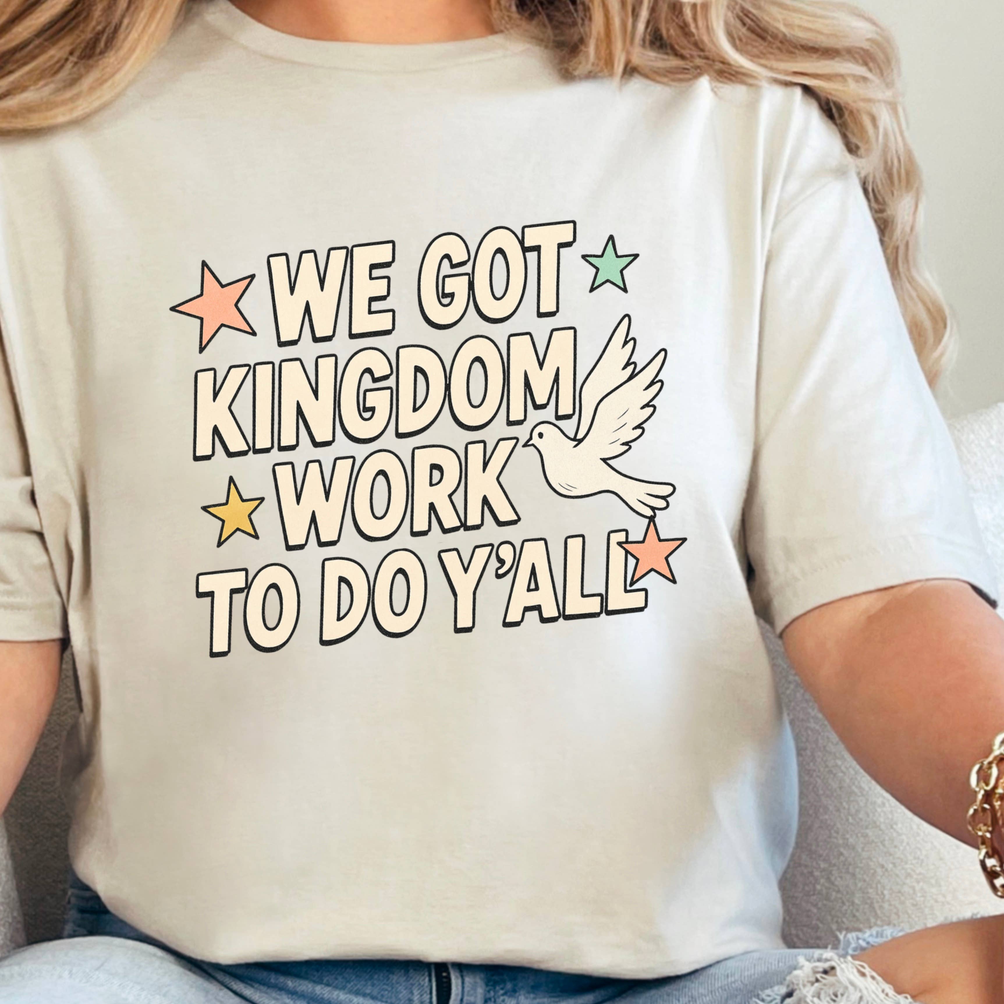 Shoppe SHC - Vente T-shirt à imprimés – femme - Nous avons du travail de royaume à faire T-shirt graphique chrétien | Gildan3