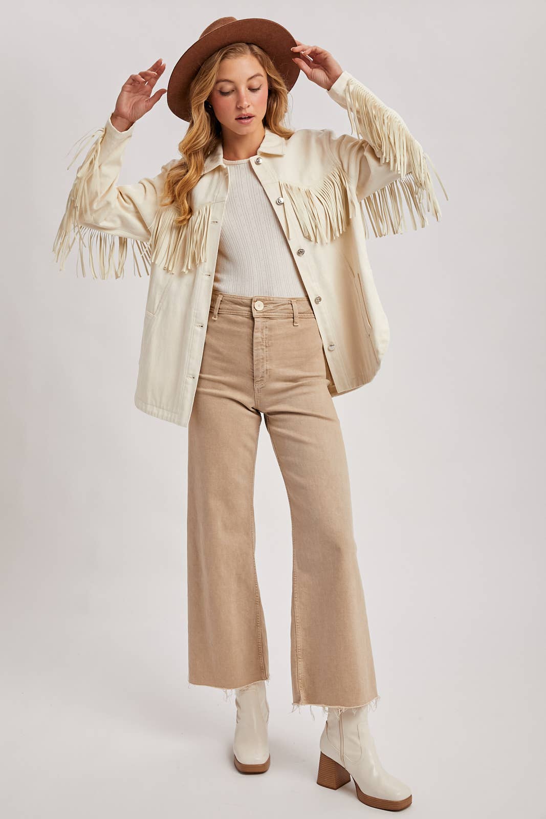 Bluivy - Vendita all'ingrosso Giacca - Donna - Giacca in denim western con frange e bottoni - confezione aperta15