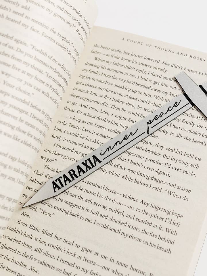 Marcador de espada Atotar gravado em Ataraxia paz interior por atacado de zoo&roo