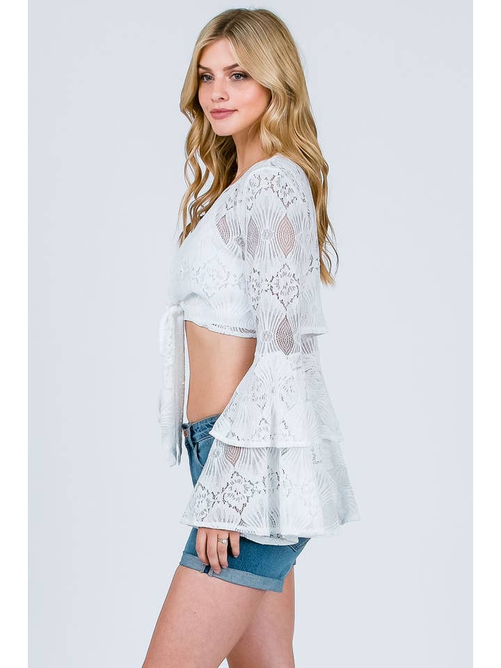 Sweet Generis – Großhandel Bluse – Damen – CROP TOP MIT SPITZE VORNE UND DOPPELTEN GLOCKENÄRMELN13