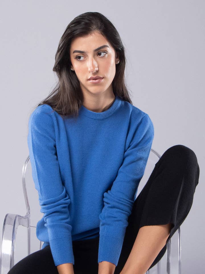 Camisola de Malha de Decote Redondo Caxemira Azul Cobalto por atacado de Achega Knitwear