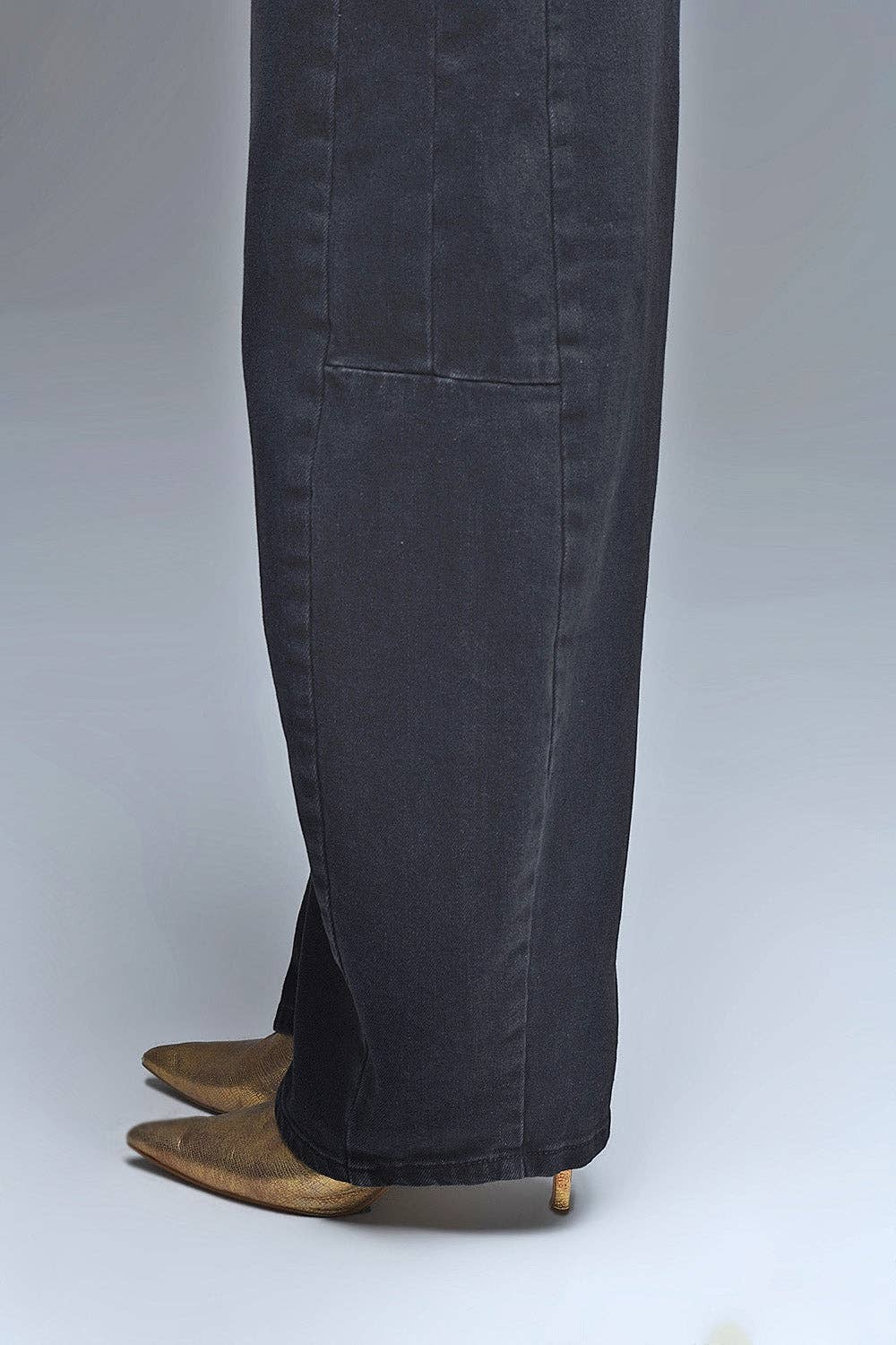 Black Barrel Jeans With Side Seam Detail for wholesale on Faire1