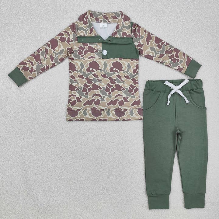 Ensembles de vêtements pour bébés garçons : hauts à manches longues vert camouflage et pantalons pour l'automne. pour la vente par Aier Wholesale