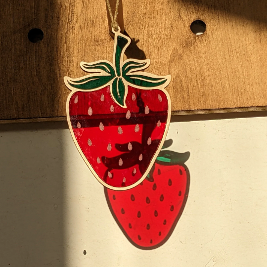 Bristol Design Forge Ltd – wholesale Suncatcher – Strawberry Window Hanging Faux Stained Glass Cut Acrylic7