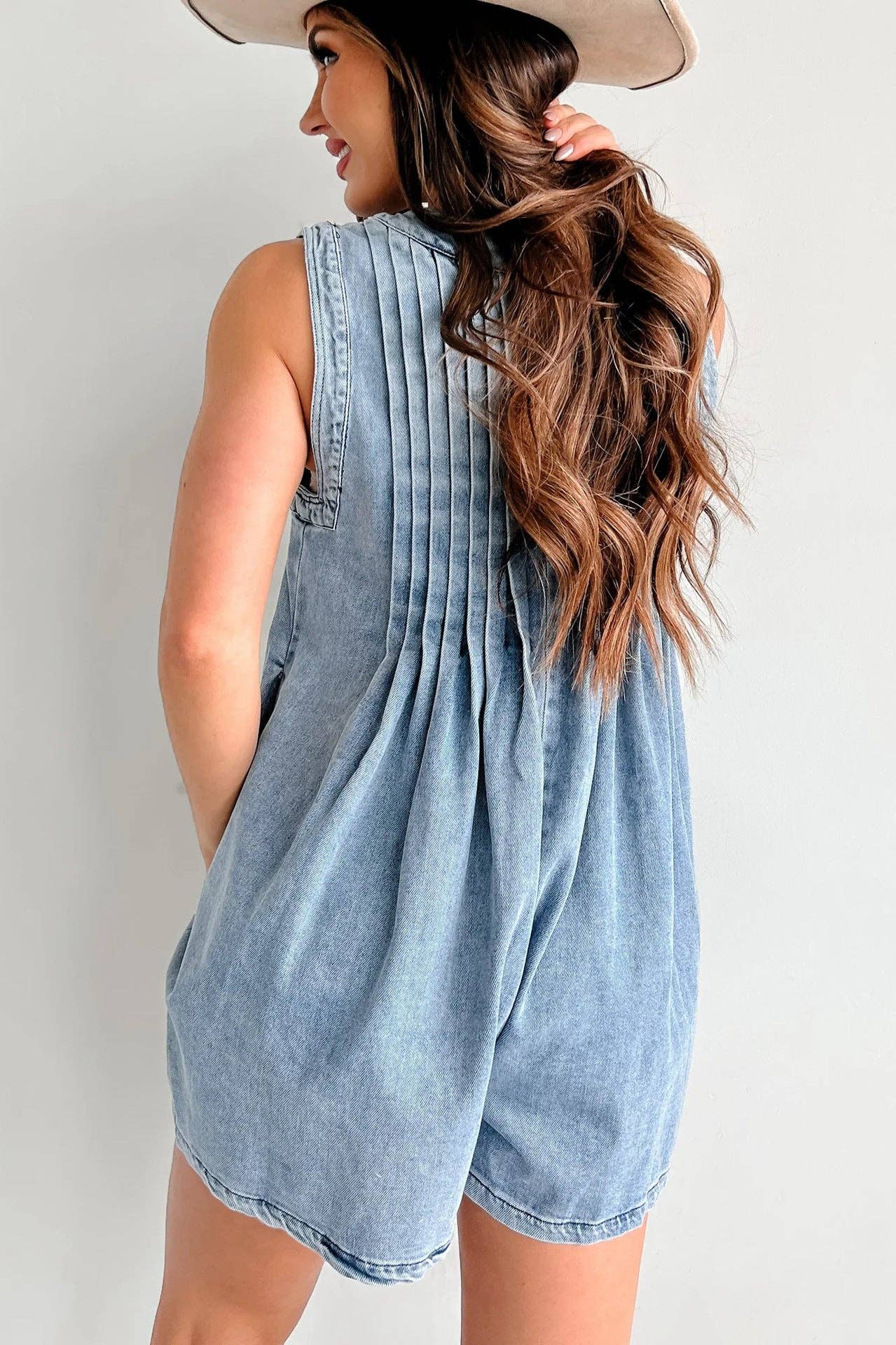 Sweetkama - Wholesale Romper - Women's - Ladies Tie Front V-Neck Sleeveless Denim Romper 90255