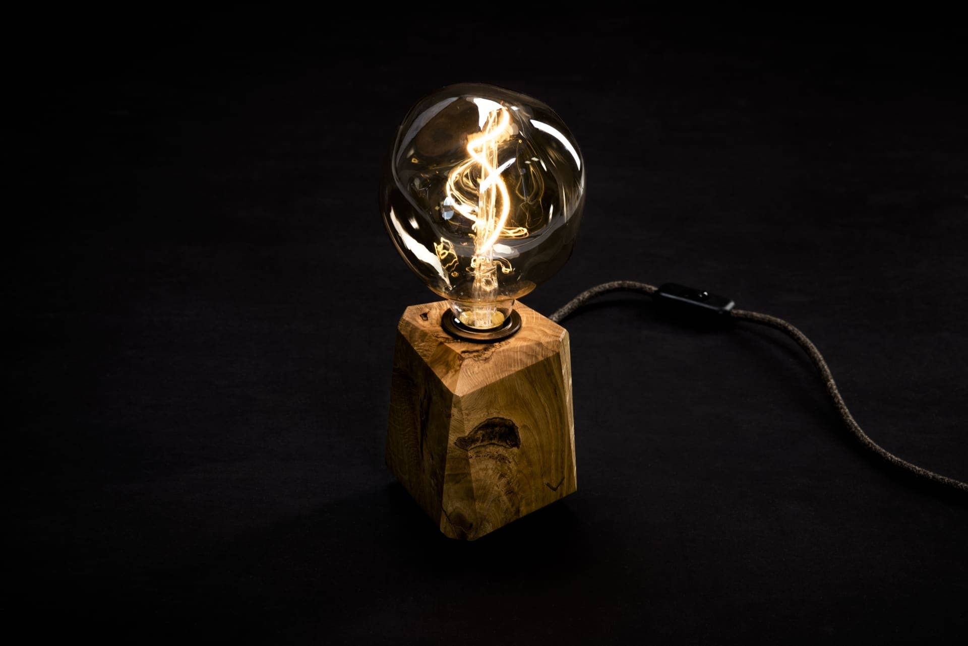 Verschnitt - Wholesale Accent/Desk Lamp - Kubus table lamp3