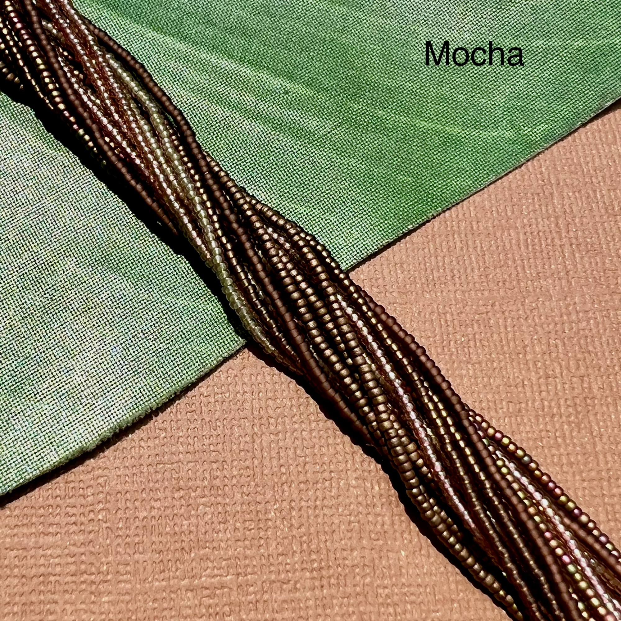 Bead Goes On – Colar com missangas/pérolas por atacado – Colares Grossos de Missangas de Múltiplas Fios - Fecho de Botão de Lótus13